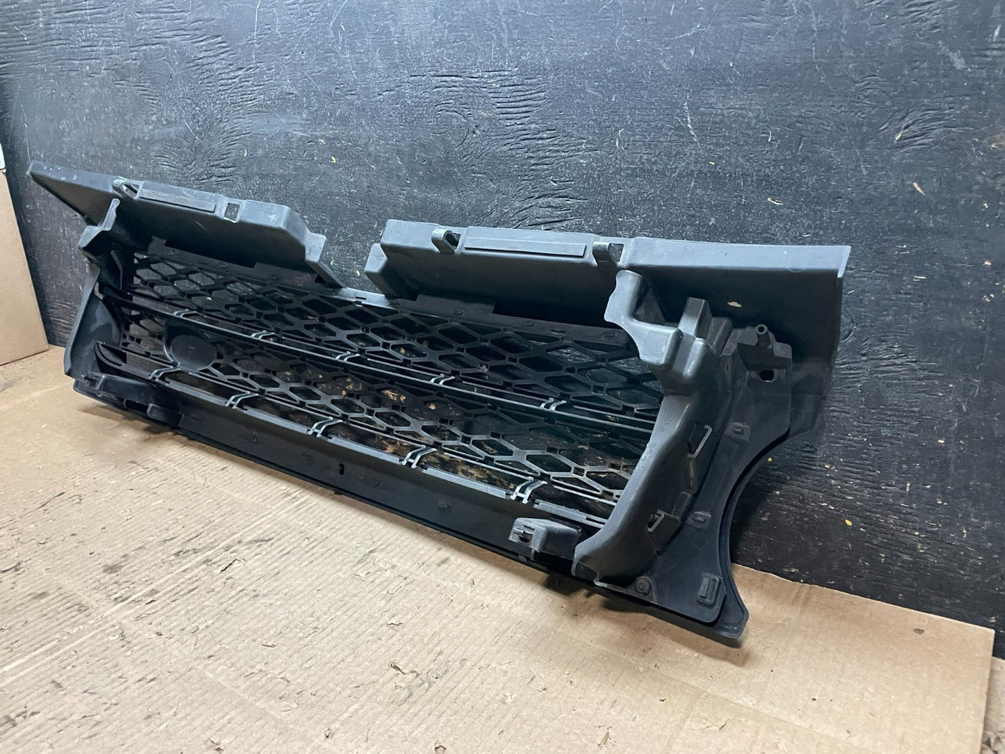 2010 to 2013 Land Rover Range Rover Sport Front Mesh Grille Upper Grill Y1215 DG6
