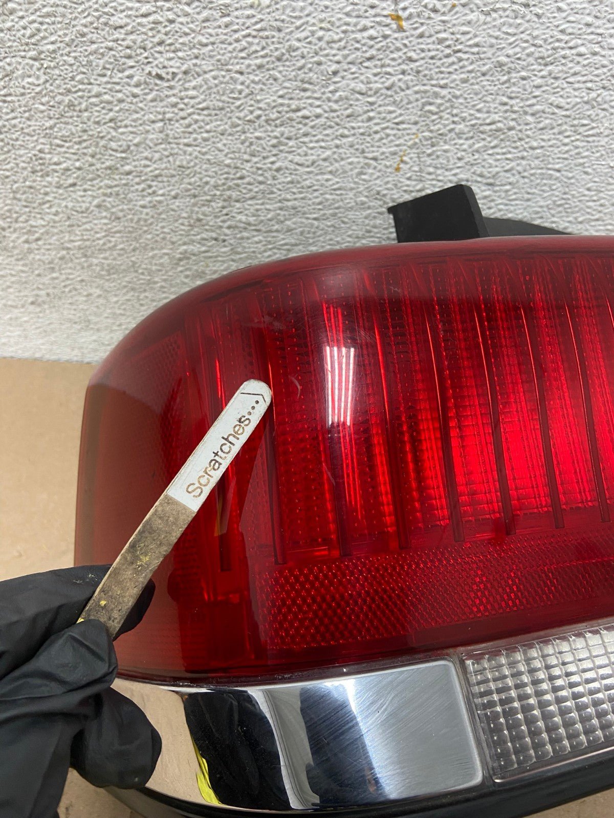 1990 to 1993 Lincoln Continental Left Driver LH Side Tail Light AG4732 LK3