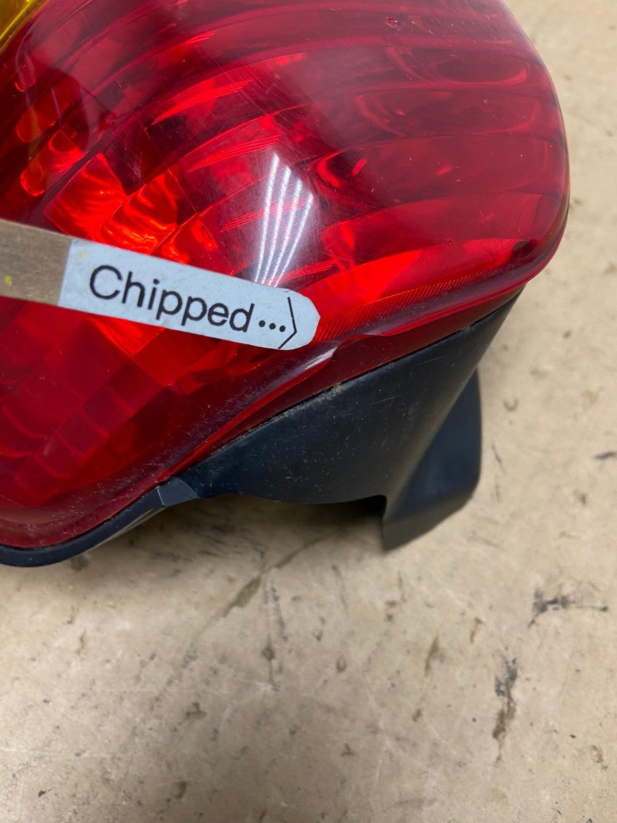 2001 to 2007 Ford Escape Right Passenger RH Side Tail Light AD3269 LK3