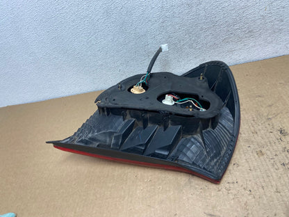 2002 2003 2004 Toyota Camry Tail Light Right Passenger Rh Side AG3233 LK5