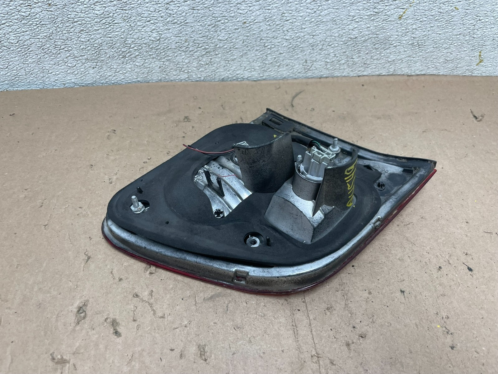 1999 to 2000 Honda Civic Sedan Right Passenger Side Tail Light Inner Q45497