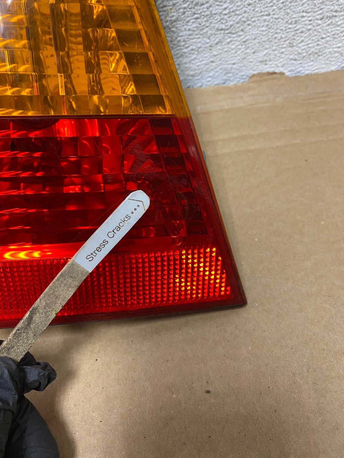 2002 - 2005 BMW 3 E46 Series Left Driver LH Side Tail Light AH8187 LK4