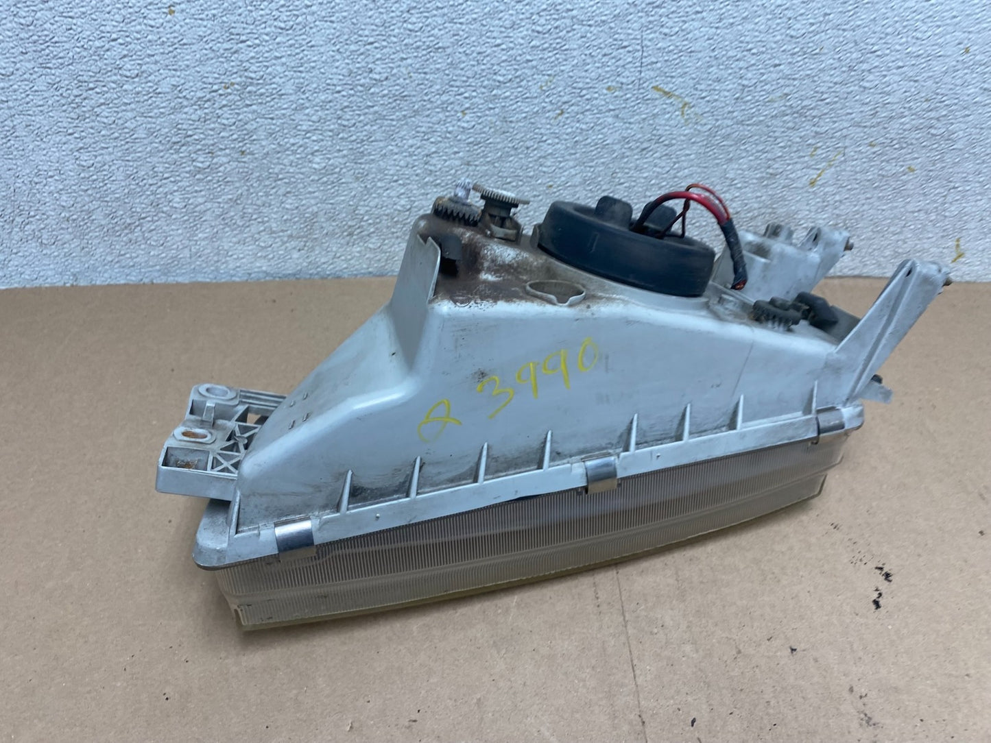 1999 to 2001 Mitsubishi Lancer Right Passenger RH Side Headlight Q3990 PS7