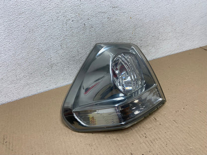 2004 to 2009 Lexus Rx350 RX330 Left Driver LH Tail Light AE9537 LK2