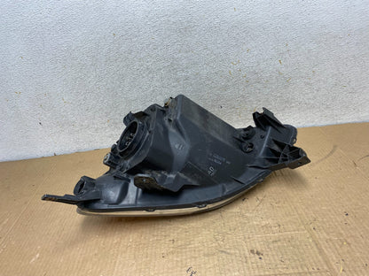 2002 to 2004 Honda CRV CR-V Right Passenger RH Halogen Headlight AI8282 DW5