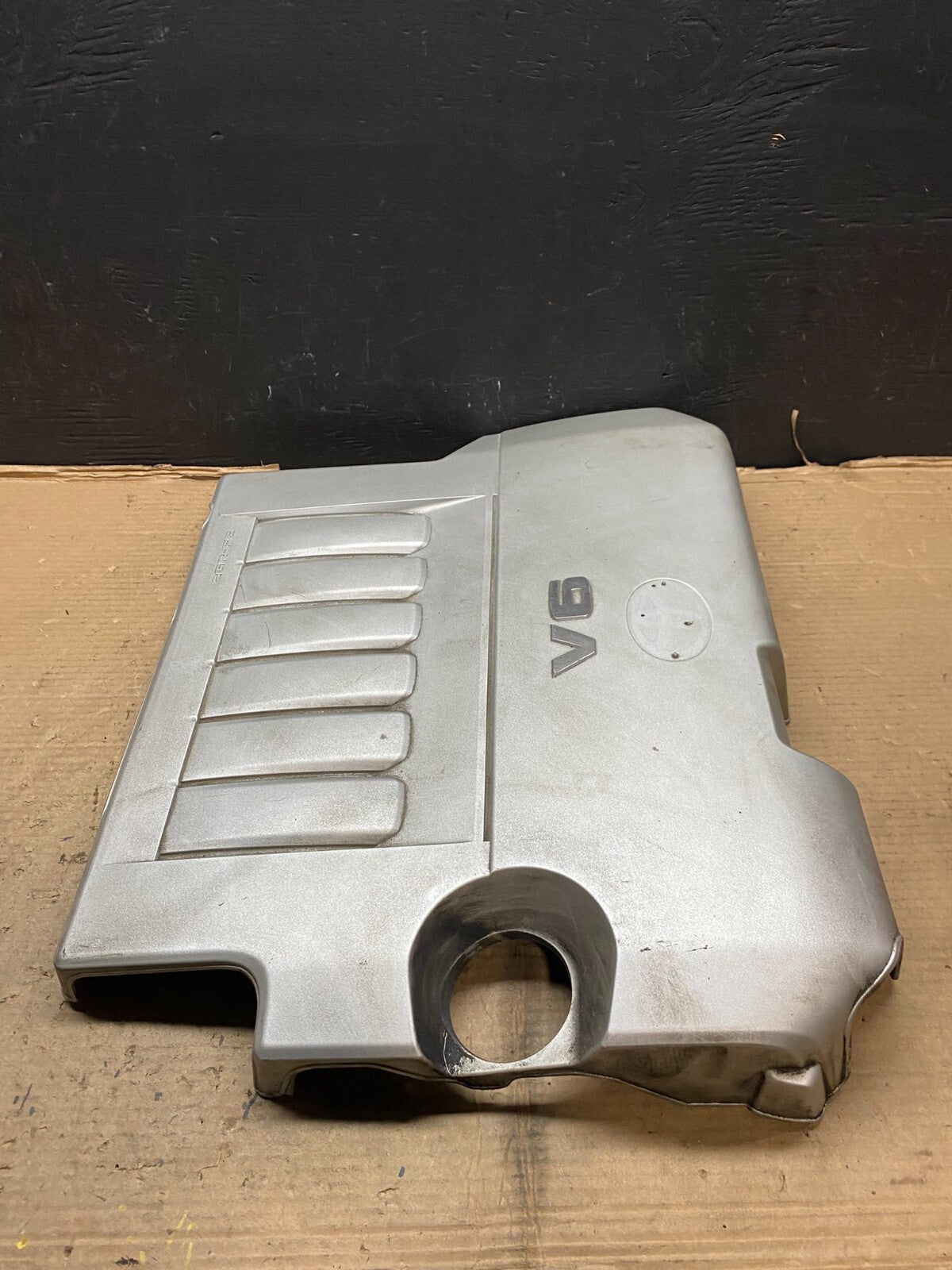 2008 to 2010 Toyota Highlander Top Engine Cover Lid E8284 PS2