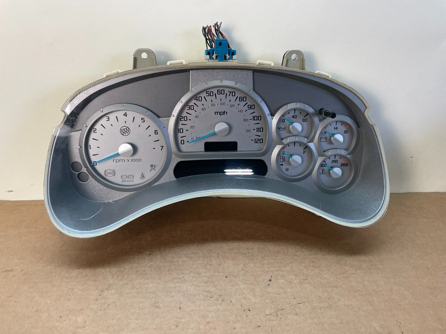 2004 Buick Rainier Speedometer Gauges Cluster AG0747 DG0