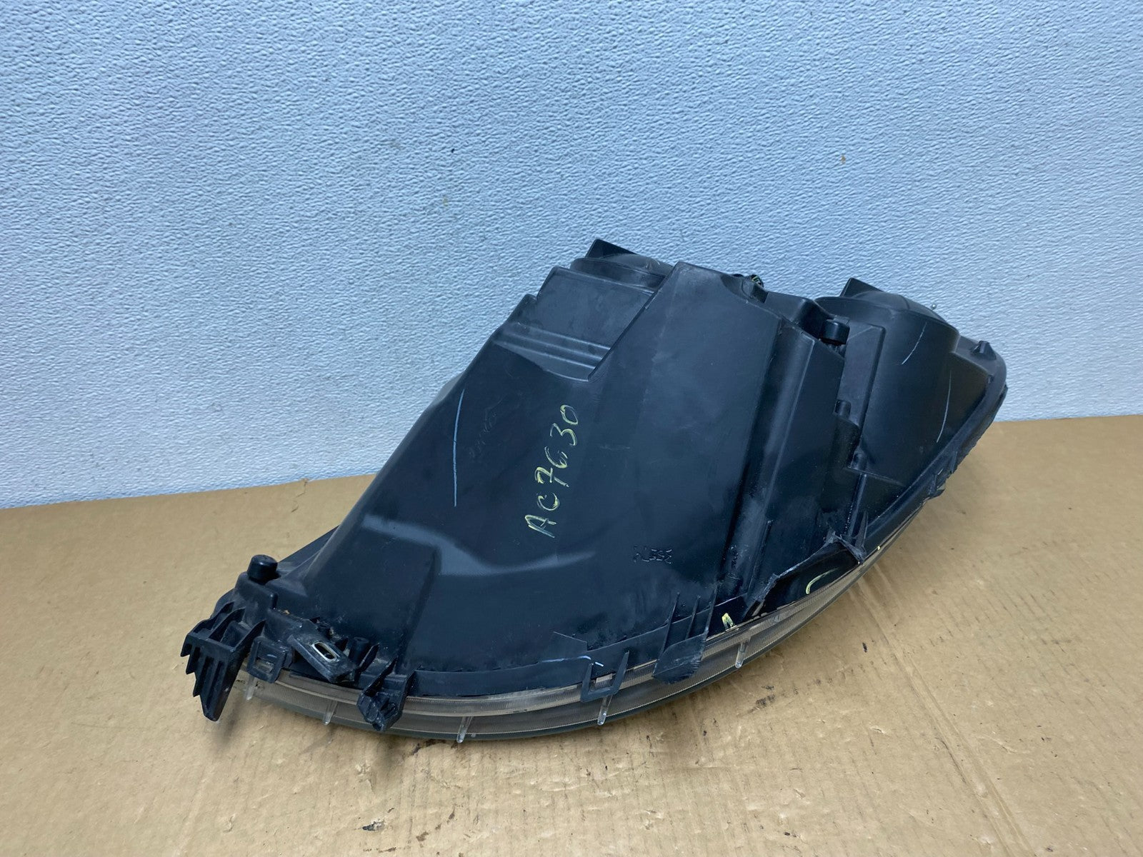 2014 - 2020 Dodge Ram Promaster Right Passenger RH Halogen Headlight AC7630 DW6