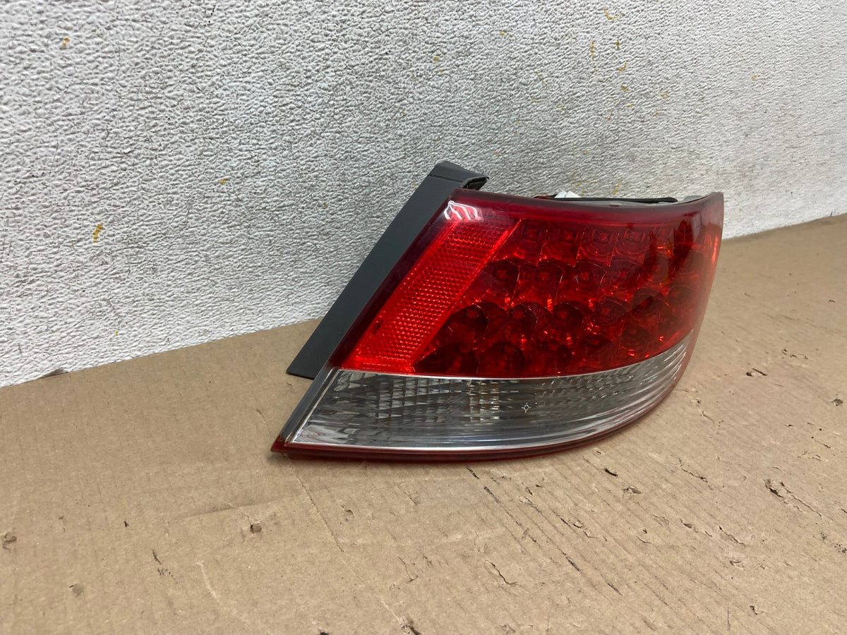 2006 2007 2008 2009 Hyundai Azera Right Passenger Tail Light AH5841 LK1