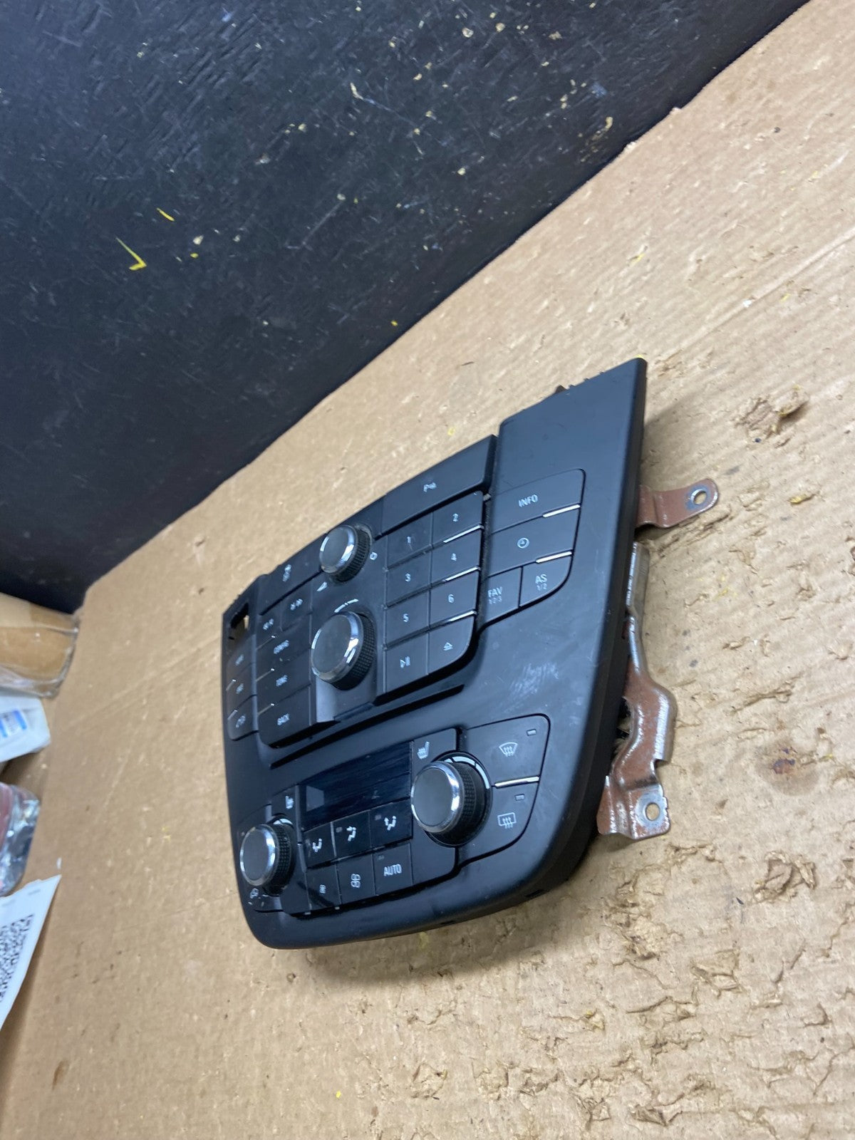 2011 to 2013 Buick Regal Radio AC Heater Temperature Climate Control W3408 DG2
