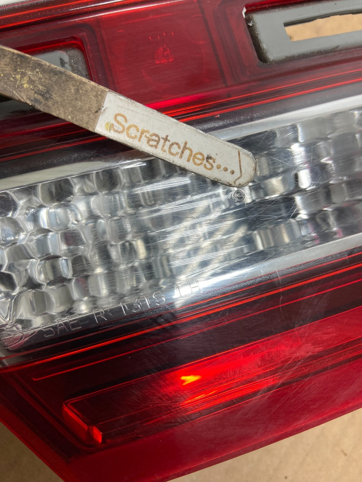 2013 to 2018 Ford Taurus Left Driver Lh Side Tail Light Inner AI8489 LK3