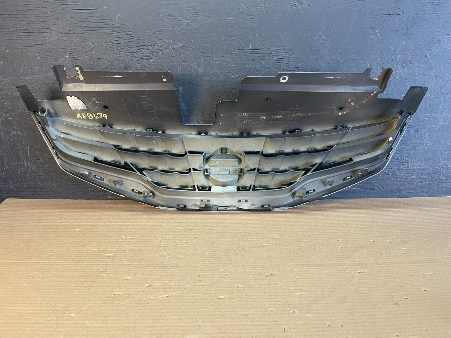 Sedan 2010 2011 2012 Nissan Altima Front Upper Grill Grille AE8679 DG4