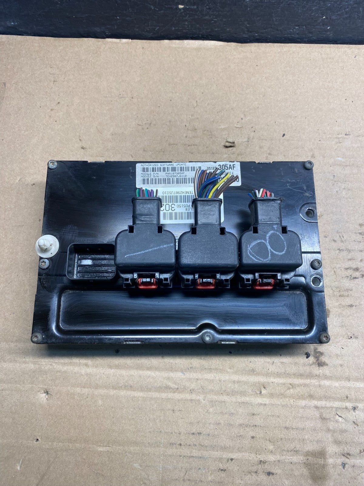 2008 Jeep Grand Cherokee Commander 3.7 Engine Computer ECU p05187305af AE2127 DW0