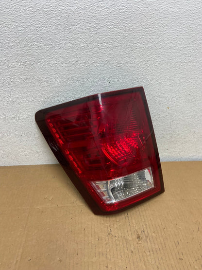 2007 to 2010 Jeep Grand Cherokee Left Driver Lh Tail Light AD0844 LK2