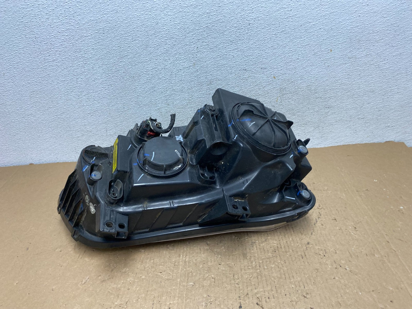2011 to 2014 Chrysler 300 Left Driver LH Halogen Headlight AD8817 DW4