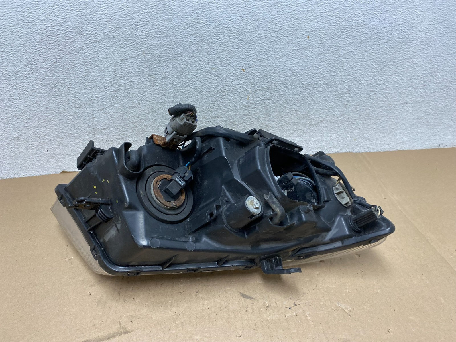2008 - 2014 Subaru Tribeca Left Driver LH Side Halogen Headlight AG3397 DW7