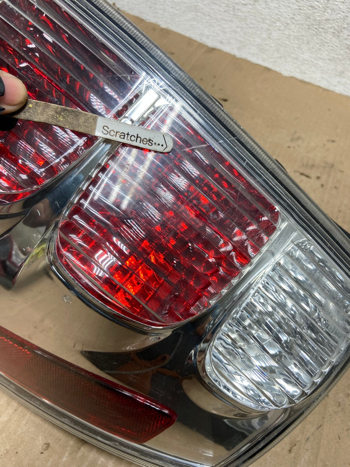 2005 to 2008 Chevrolet Equinox Left Driver Lh Side Tail Light AE9357 LK3