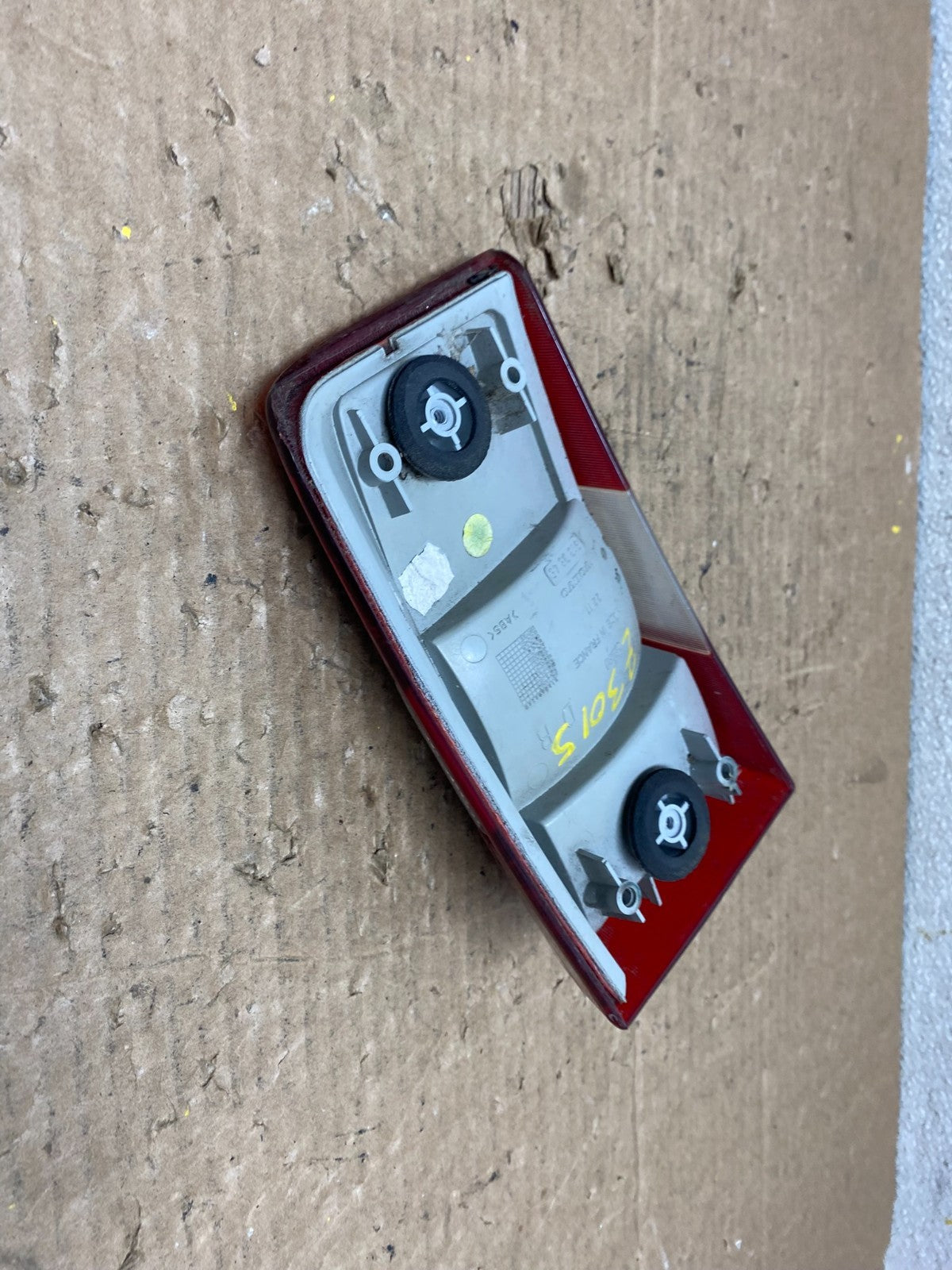 1993 to 1994 Volvo 850 SEDAN Left Driver Side Tail Light Inner Z3015 PS4