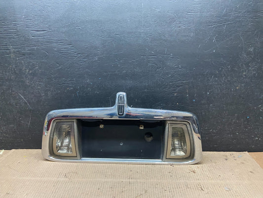 2000- 2002 Lincoln LS Rear Finish Panel Trunk Panel Chrome OEM H6556 PS0