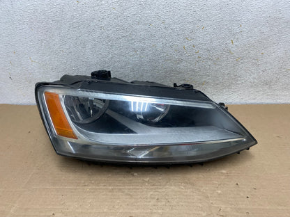 2011 to 2014 Volkswagen Jetta Right Passenger RH Headlight Halogen AH9474 DW0