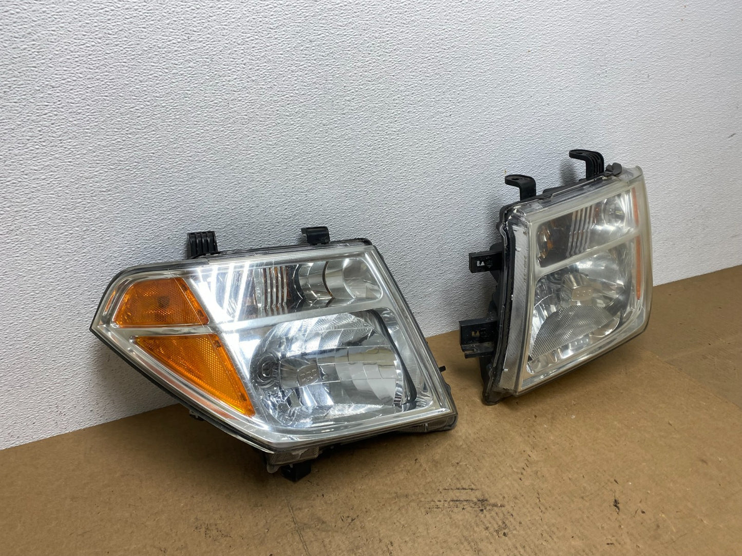 2005 2006 2007 Nissan Pathfinder Halogen Headlights Left+Right Oem AC3304 DW2