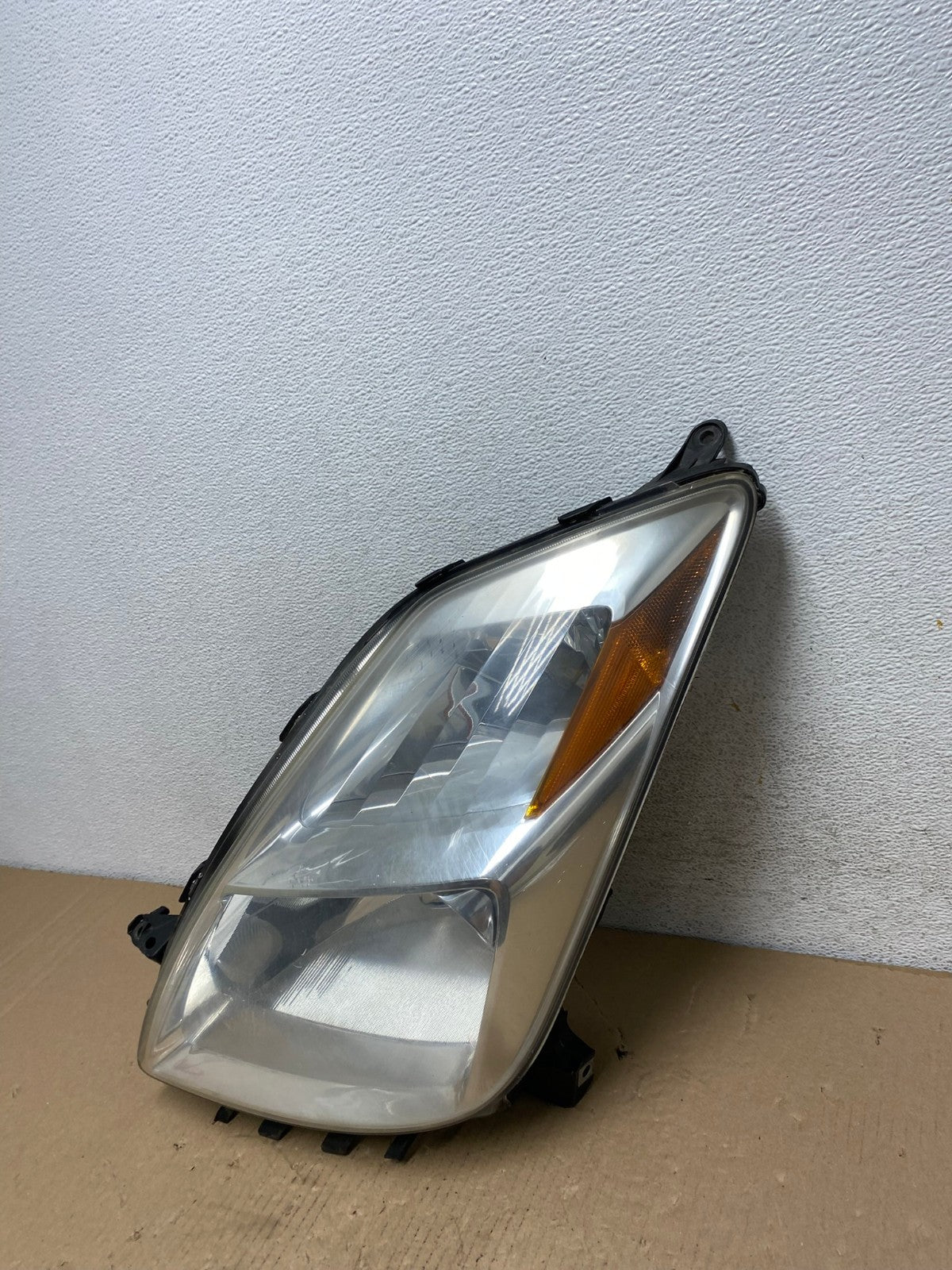 2004 - 2005 Toyota Prius Left Driver Lh Halogen Headlight AF3146 LK1