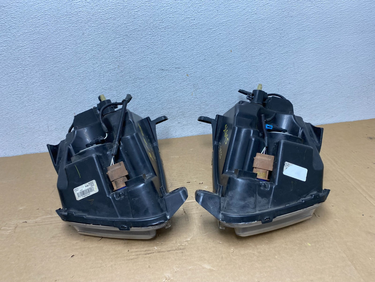 2011-2013 Jeep Grand Cherokee Left+Right Halogen Headlights AD3826 DW12