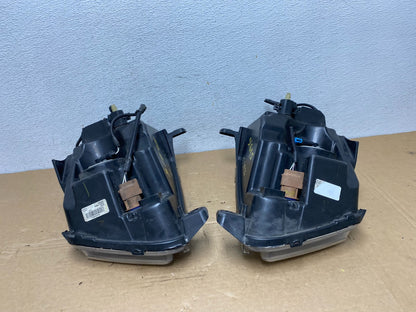 2011-2013 Jeep Grand Cherokee Left+Right Halogen Headlights AD3826 DW12