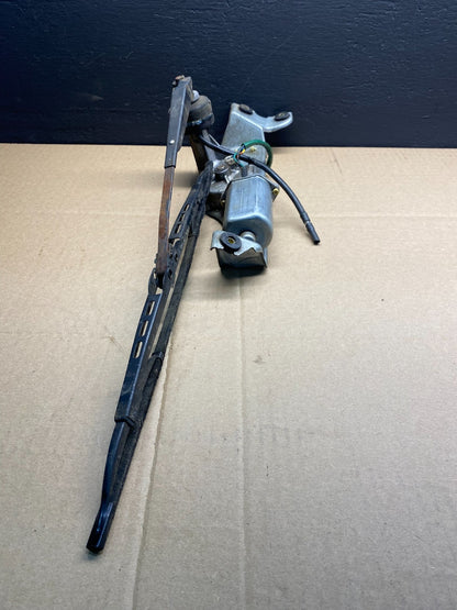 2000 to 2004 Subaru Legacy Wagon Rear  Windshield Wiper Motor AB41932