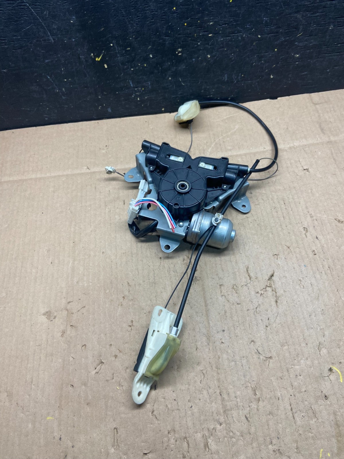 2011 to 2017 Nissan Quest Rear Right Side Power Sliding Door Motor Wire Q07892