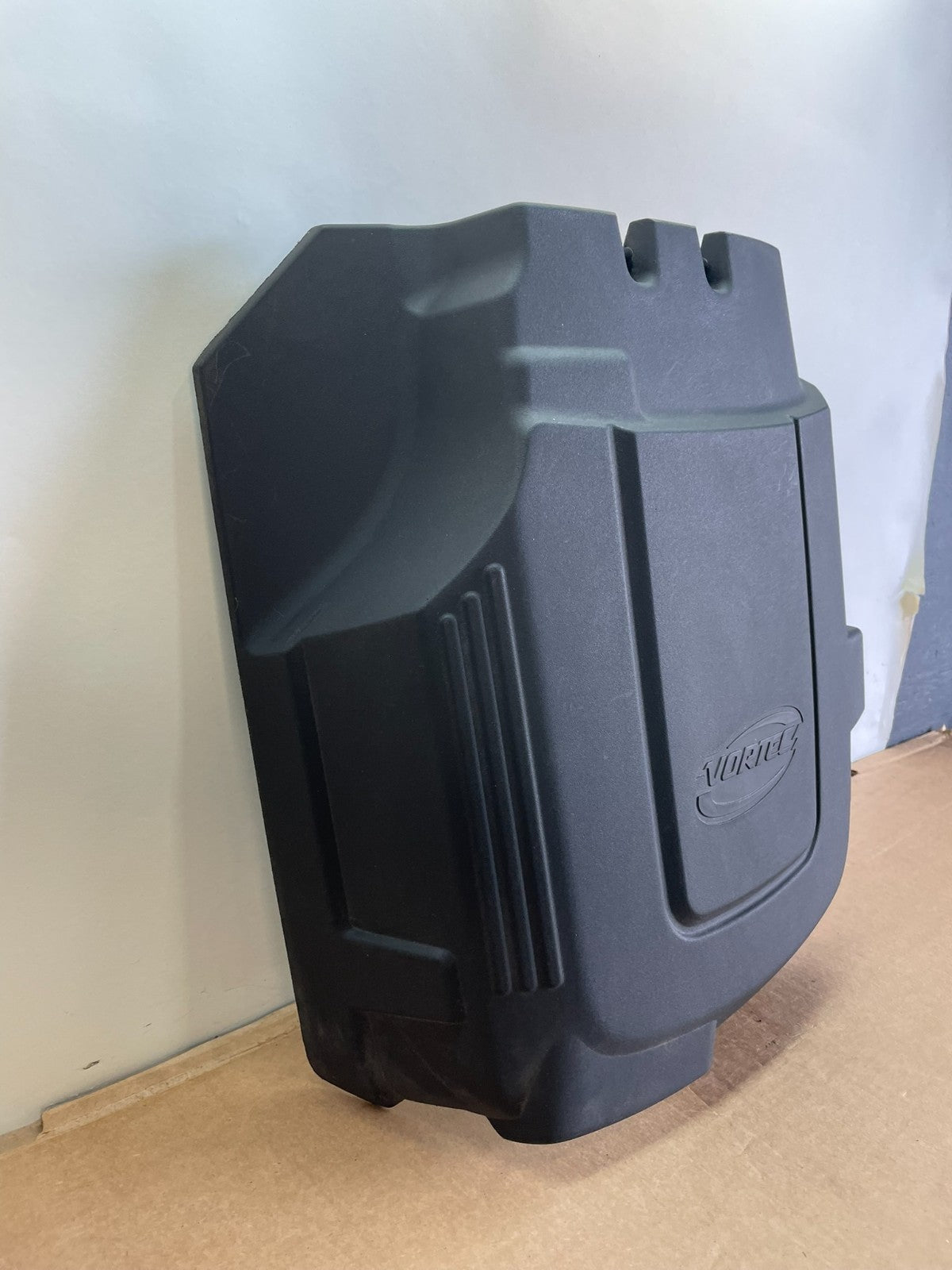2007 to 2014 Chevrolet Silverado Vortec Engine Cover Shield AG0786 DG2