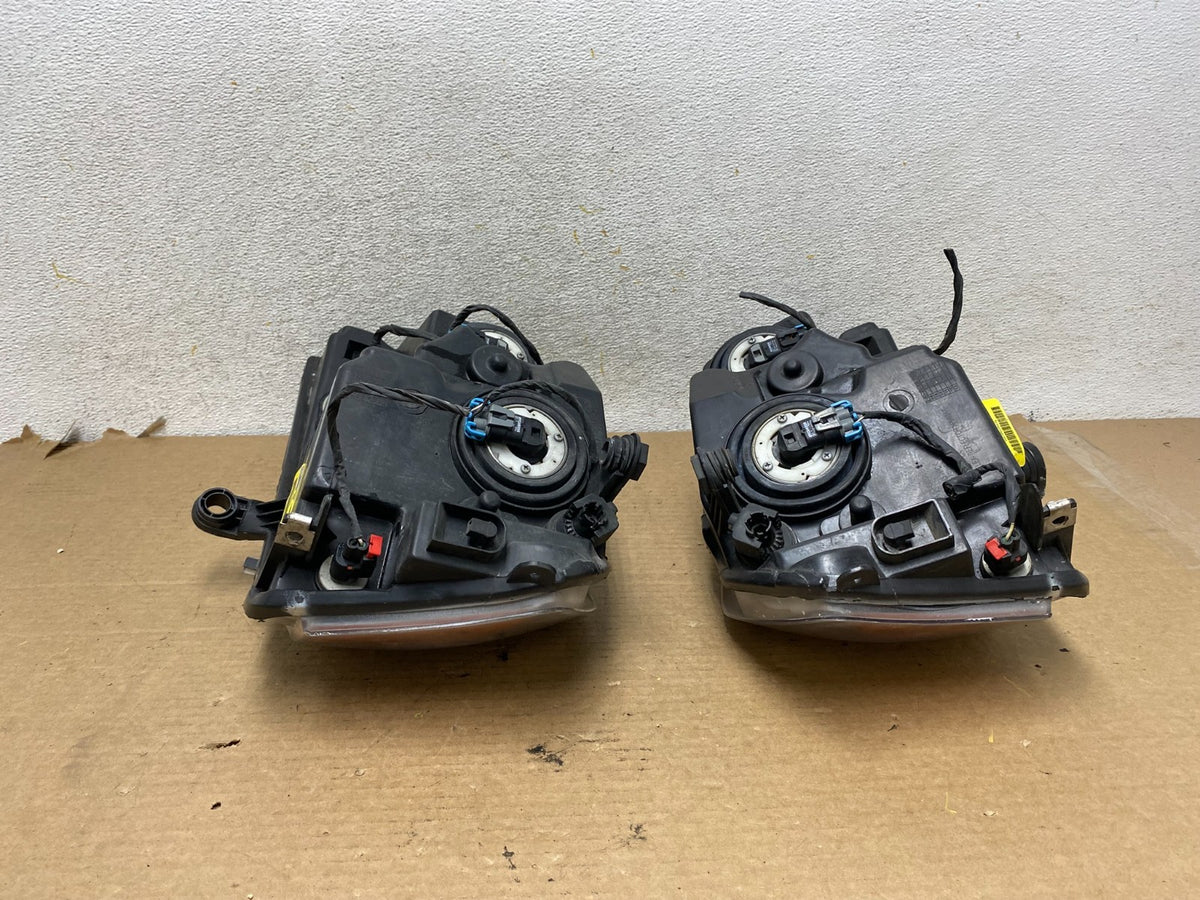 2008 to 2014 Dodge Avenger Left+Right Side Set Halogen Headlights AH4105 DW8