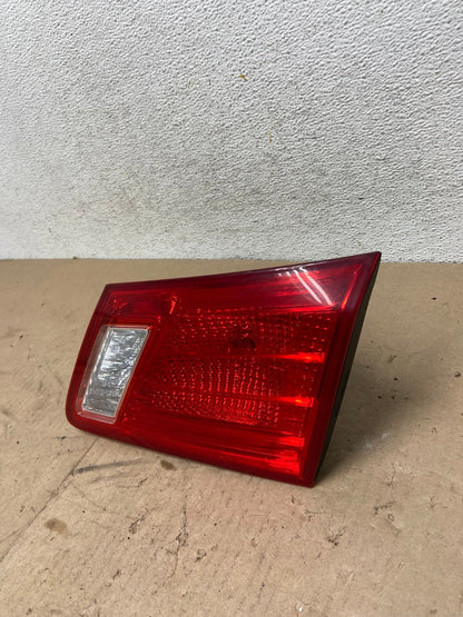 2007 2008 2009 Lexus Es350 Right Passenger RH Inner Tail Light AG4912 LK2