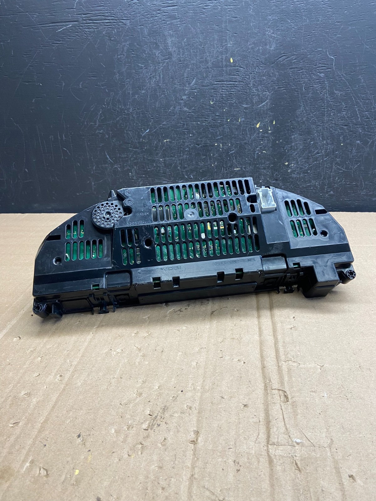 2008-2011 Mercedes W204 C300 C350 Instrument Cluster Speedometer AD7178 DG6