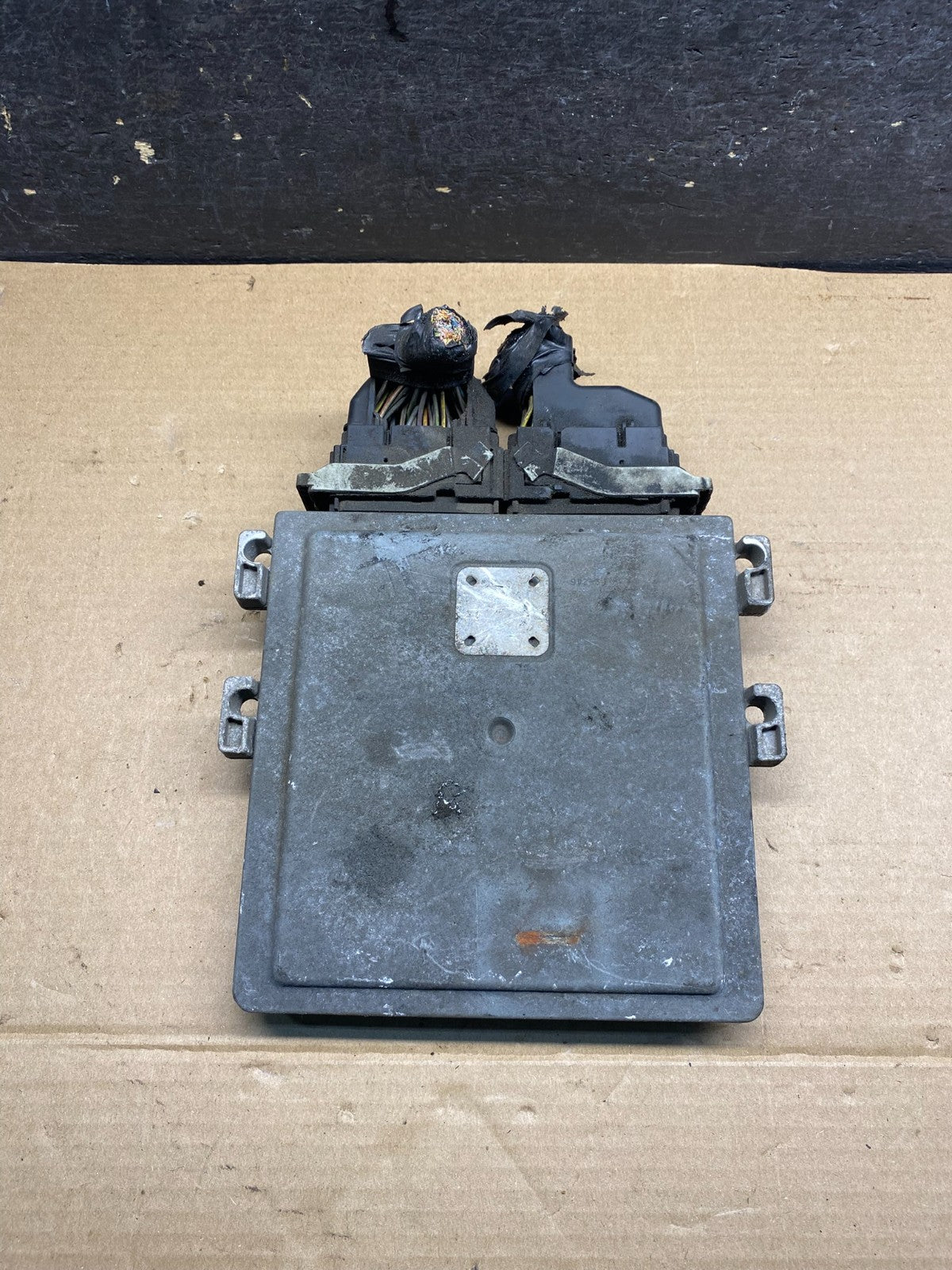 2016 - 2019 Ford E350 E450 6.8L Engine Control ECU ECM Computer Module ai7516 DG0