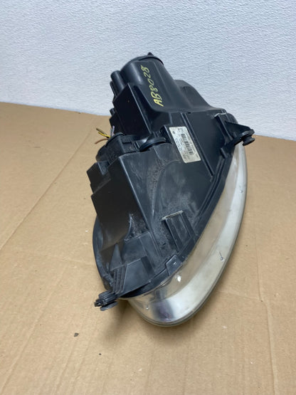 2005 - 2010 Volkswagen Jetta Right Passenger RH Side Headlight Halogen AB8028 DW9