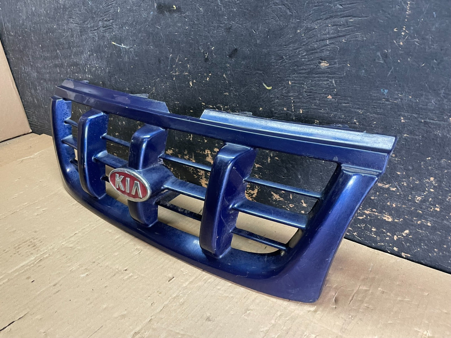 1998 2000 Kia Sportage Front Upper Grille Grill OEM AA8918 DG2