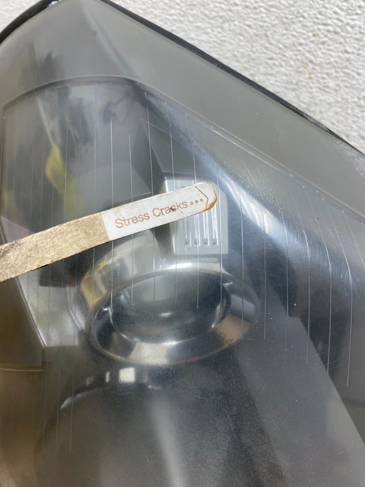 2003 to 2007 Cadillac CTS Right Passenger RH Halogen Headlight AI9181 DW4