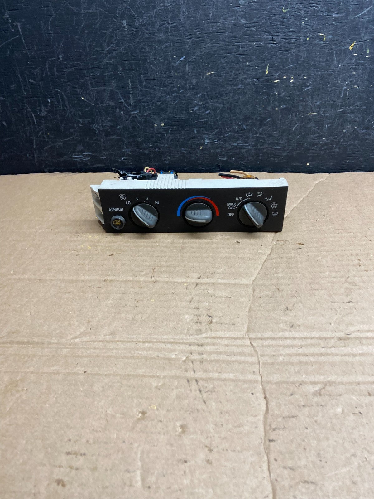 2001 - 2007 GMC Chevrolet Express 1500 Climate Control A/C AF1902 DG0