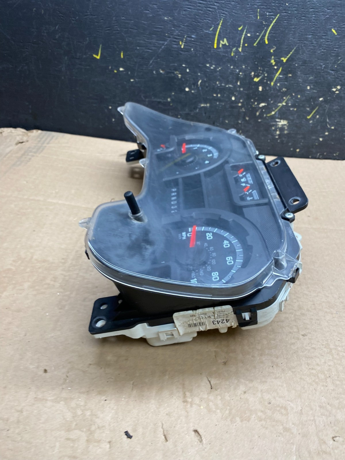 2011 Ford E150 E250 E350 VAN Gauge Speedometer Cluster y9888 DG3