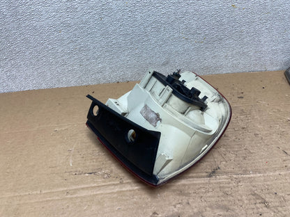 2004-2007 Volkswagen Touareg Right Passenger Side Rh Tail Light Oem AB4969 LK5