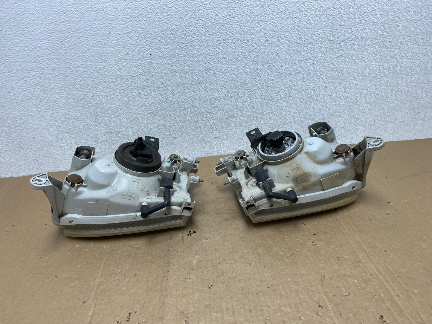 1999-2004 Nissan Pathfinder Left+Right Side Set Halogen Headlights AC5823 DW6