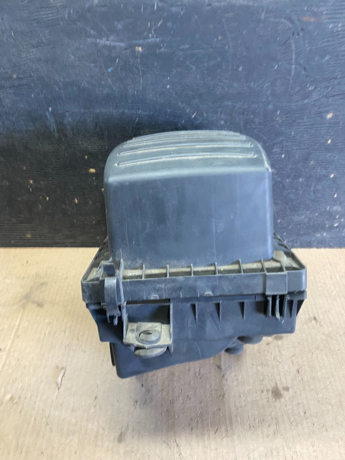 2011 to 2021 Dodge Durango 3.6L Air Filter Cleaner Box OEM Q5839 DG0