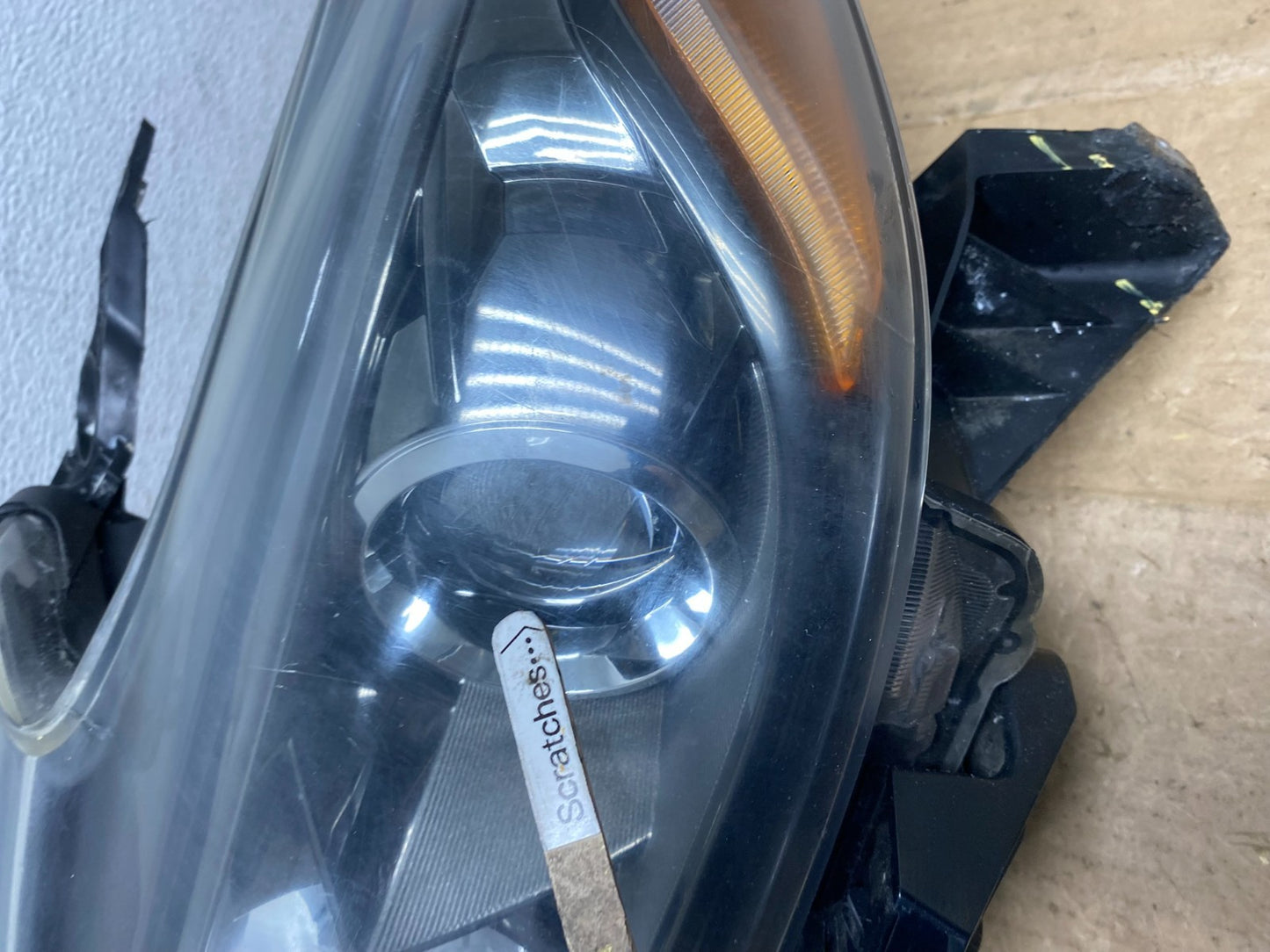 2016 - 2018 Nissan Altima Left Driver LH Halogen Headlight AD1352 DW3
