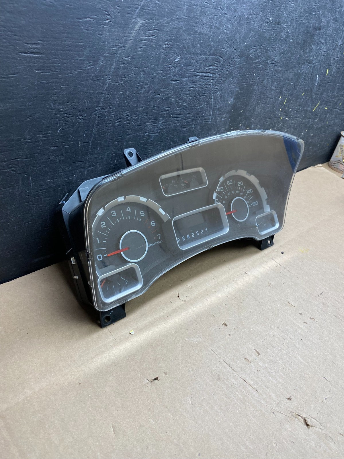 2007 to 2014 Ford Expedition Speedometer Cluster Gauge 7l1t-10849 t4466 DG2