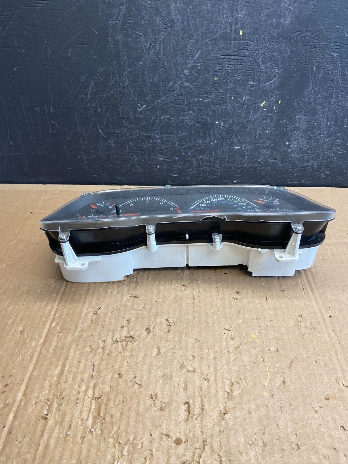 2000-2001 Dodge Ram 1500 Instrument Speedometer Gauge Cluster AD6891 DG4