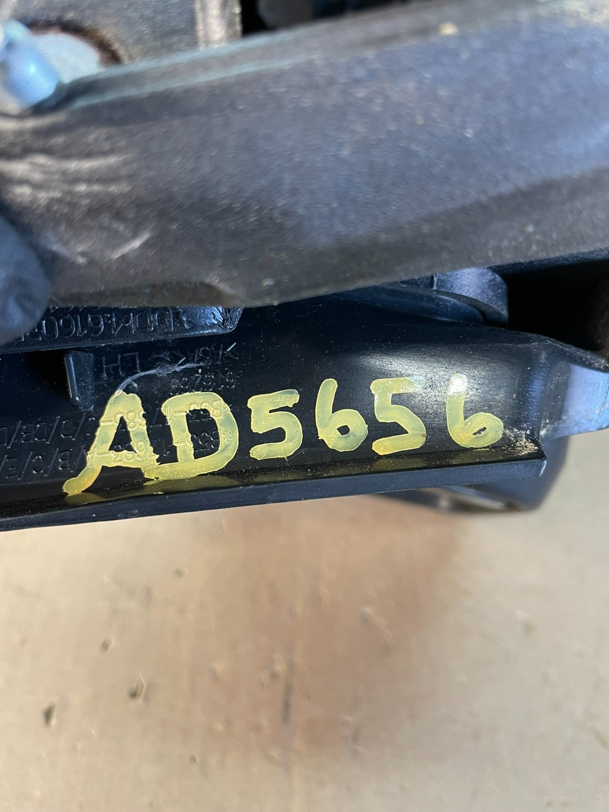2016 - 2019 Ford Explorer Left Driver View Door Heated Mirror AD5656 DG8
