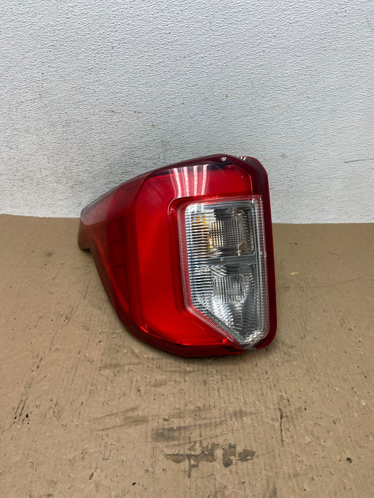 2020 2021 2022 2023 Ford Explorer Left Driver Lh Side Tail light AD7818 LK0