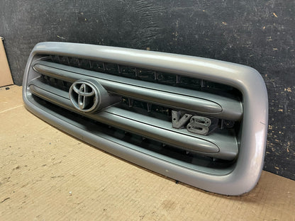 2001 to 2004 Toyota Sequoia Front Upper Grill Grille W/ Emblem Oem AB3210 DG2