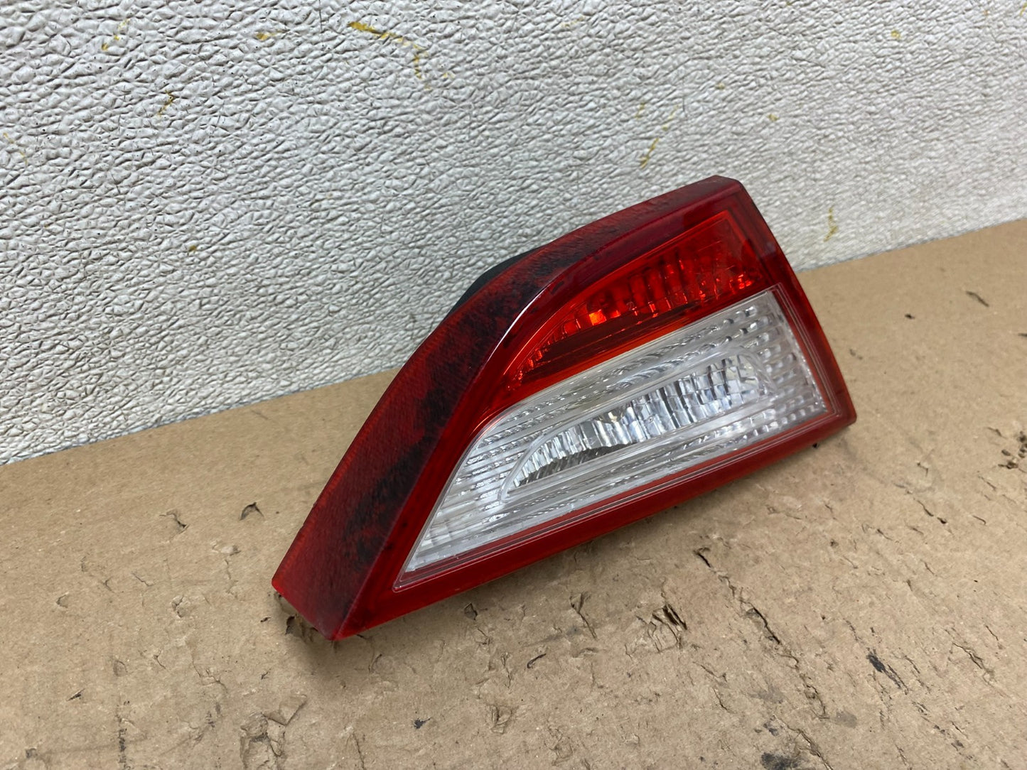 2011 2012 2013 2014 Hyundai Sonata Left Driver Inner Tail Light Oem R9868 DW2
